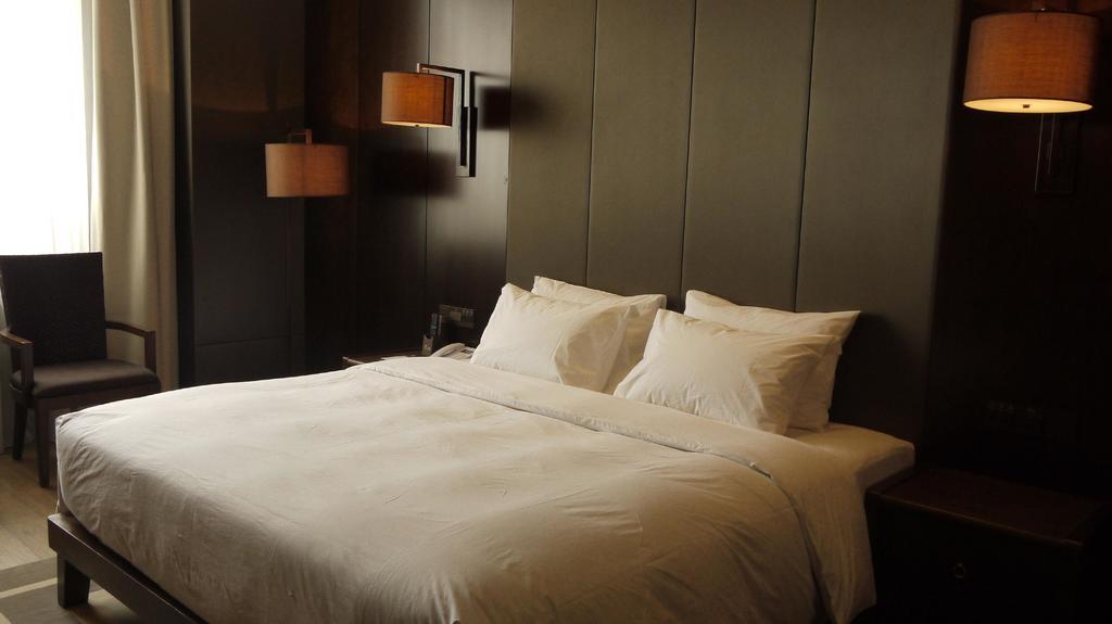 XI Yu Hotel Гуанджоу Екстериор снимка